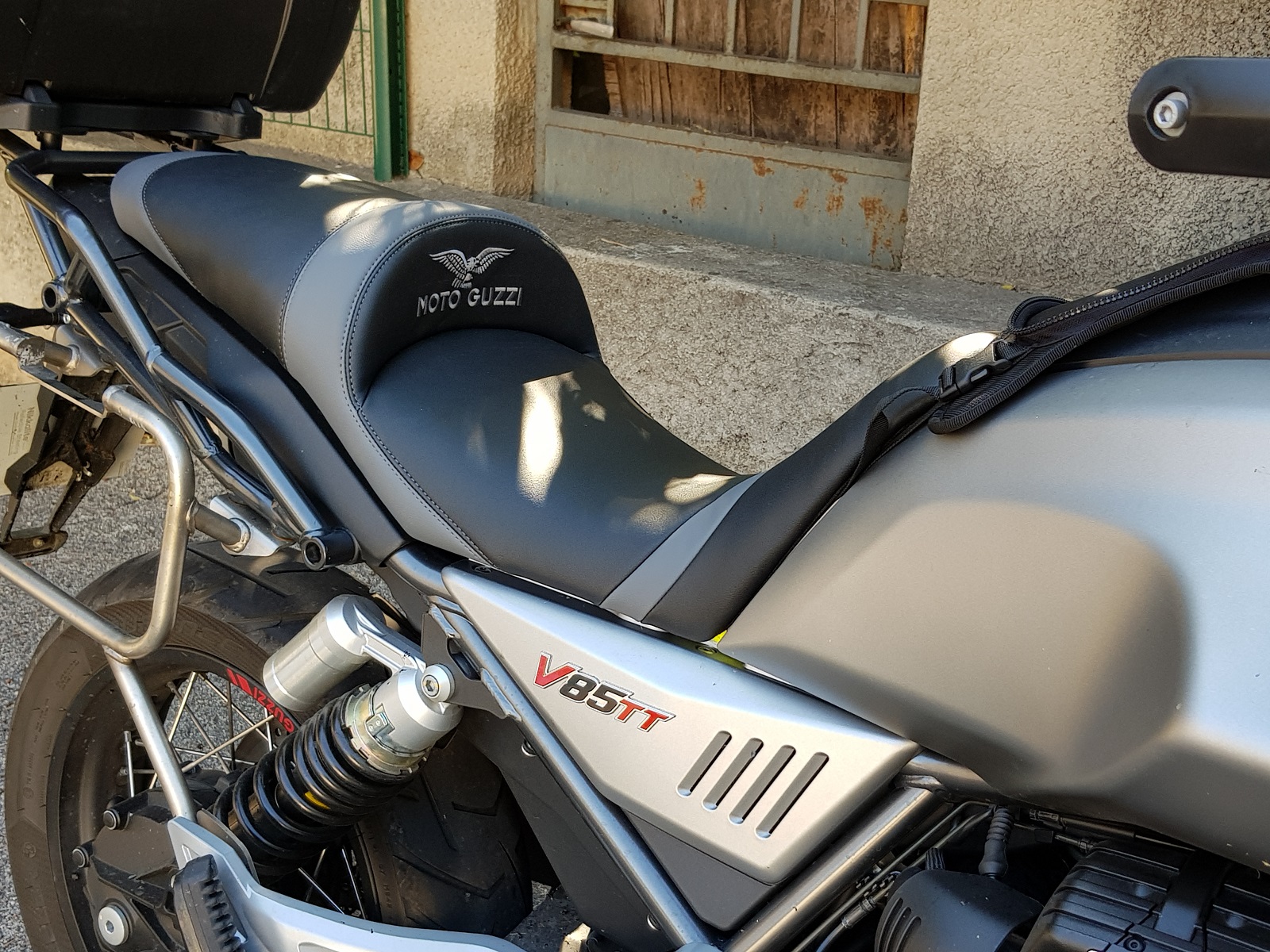 Asiento Gel Confort para Moto Guzzi V7 850 2021