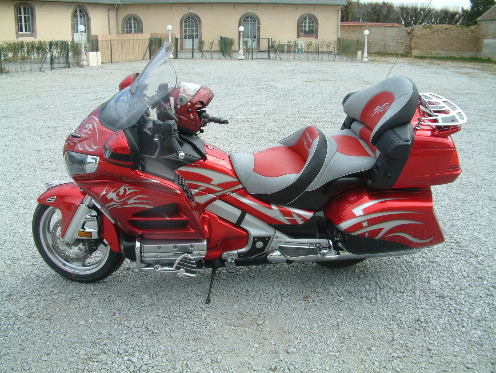 HONDA GL 1800 GOLDWING [20012005] Selles confort, tapis