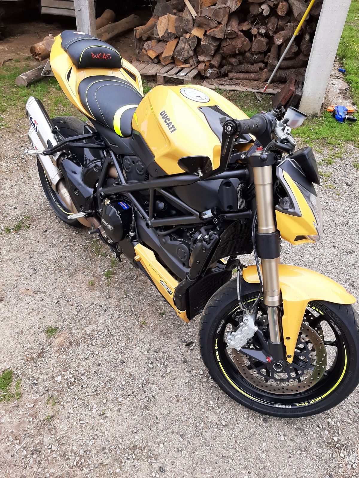 Selle ducati performance streetfighter 848 hotsell
