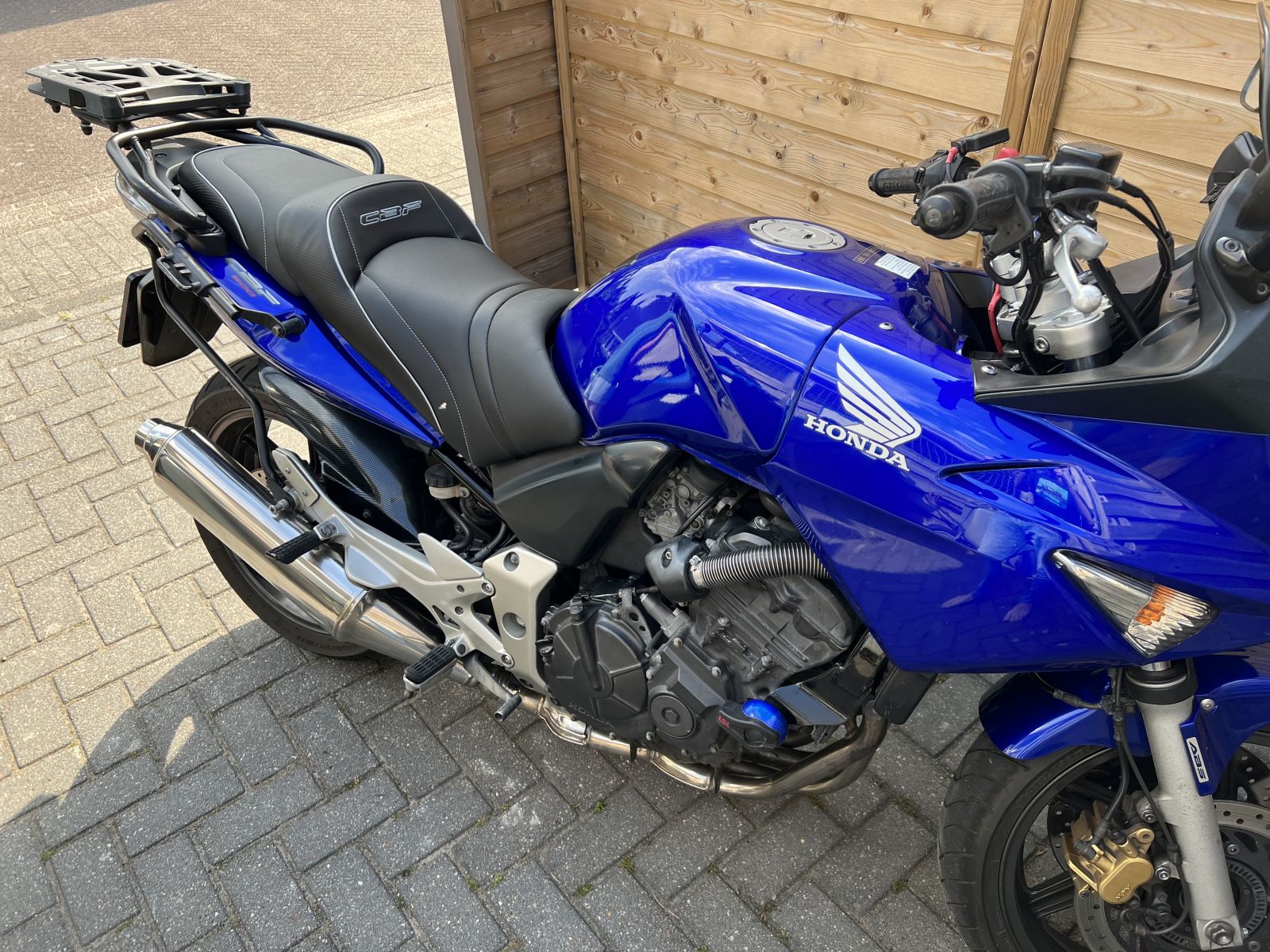 HONDA CBF 600 S [2004-2007] - Deluxe seats, petrol tank covers, tank bags  [Rates for: FRANCE]