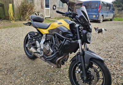 YAMAHA MT-07