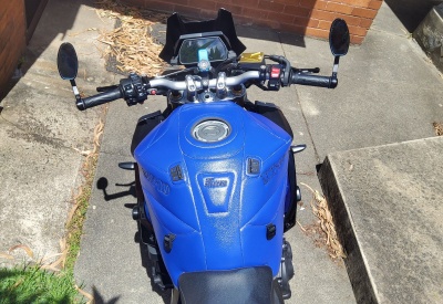 YAMAHA MT-10
