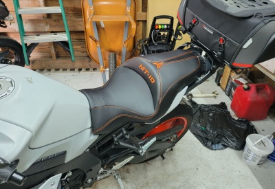 YAMAHA MT-10