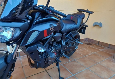 YAMAHA MT-07