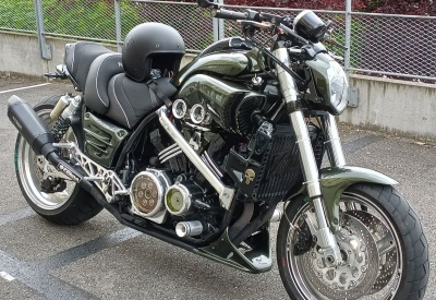 YAMAHA V-MAX 1200