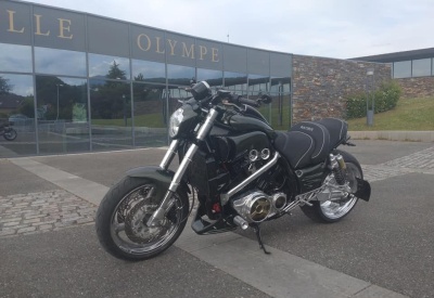 YAMAHA V-MAX 1200