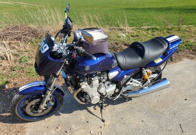 YAMAHA XJR 1300