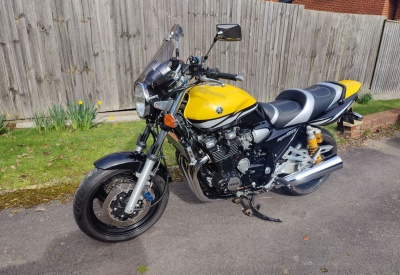 YAMAHA XJR 1300