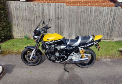YAMAHA XJR 1300