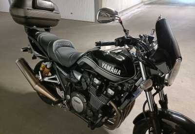 YAMAHA XJR 1300