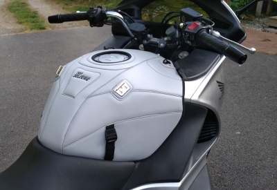 HONDA DEAUVILLE NTV 700