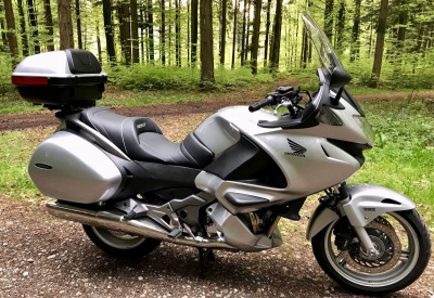 HONDA DEAUVILLE NTV 700