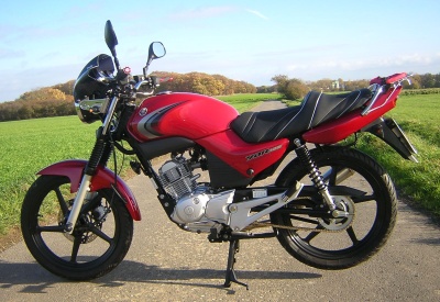 YAMAHA YBR 125