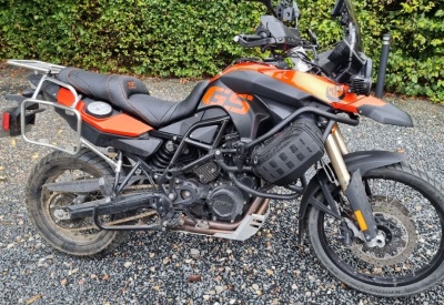 BMW F 800 GS (taille normale 88cm)