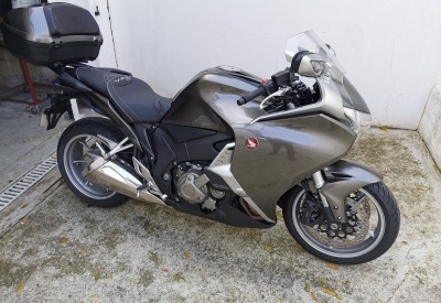 HONDA VFR 1200 F