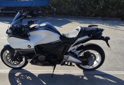 HONDA VFR 1200 F