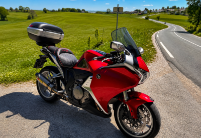 HONDA VFR 1200 F [>=2010]