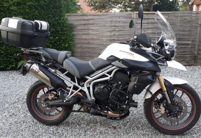 TRIUMPH TIGER 800 [>=2011]