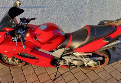 HONDA VFR 800 VTEC [>=2002]