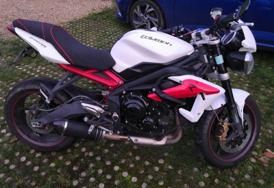 TRIUMPH STREET TRIPLE R