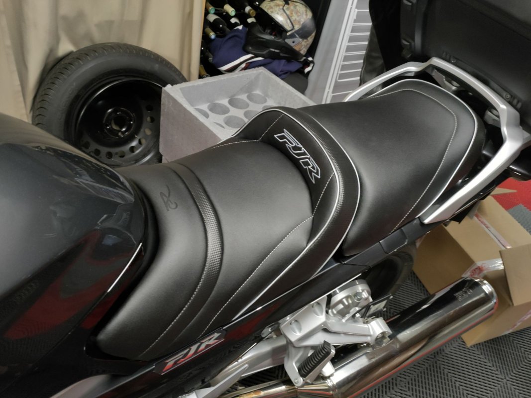 YAMAHA FJR 1300
