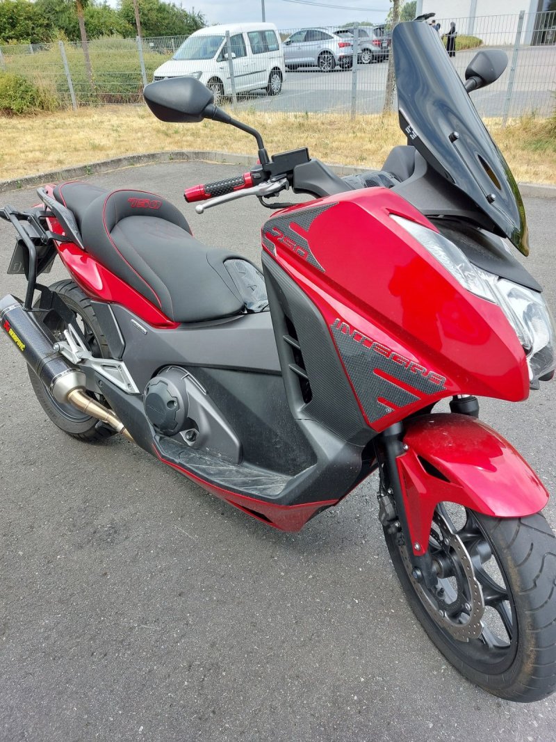 HONDA INTEGRA 750