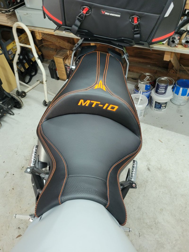 YAMAHA MT-10