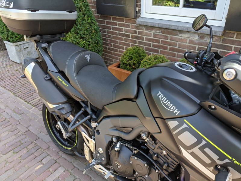 TRIUMPH TIGER SPORT 1050