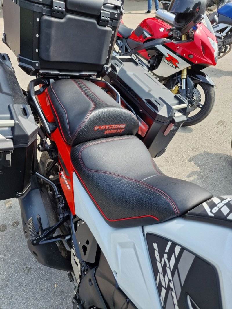 SUZUKI V-STROM 1050