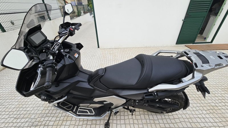 HONDA X-ADV 750