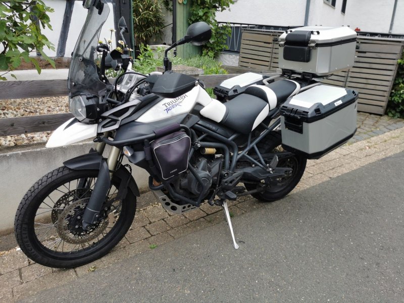 TRIUMPH TIGER 800 XC