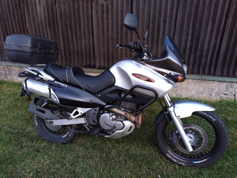 SUZUKI FREEWIND XF 650