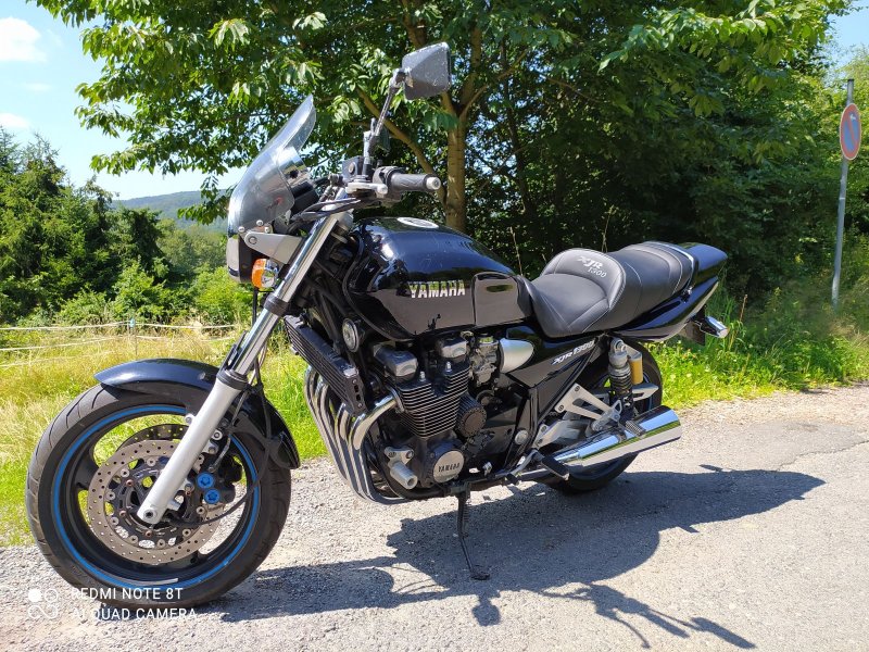 YAMAHA XJR 1300