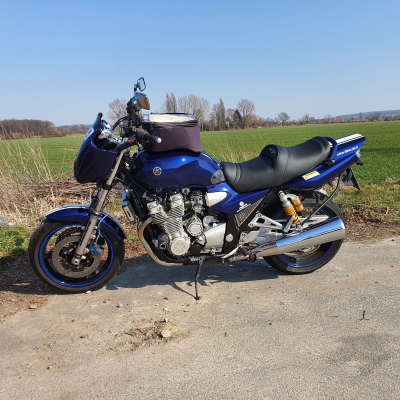 YAMAHA XJR 1300