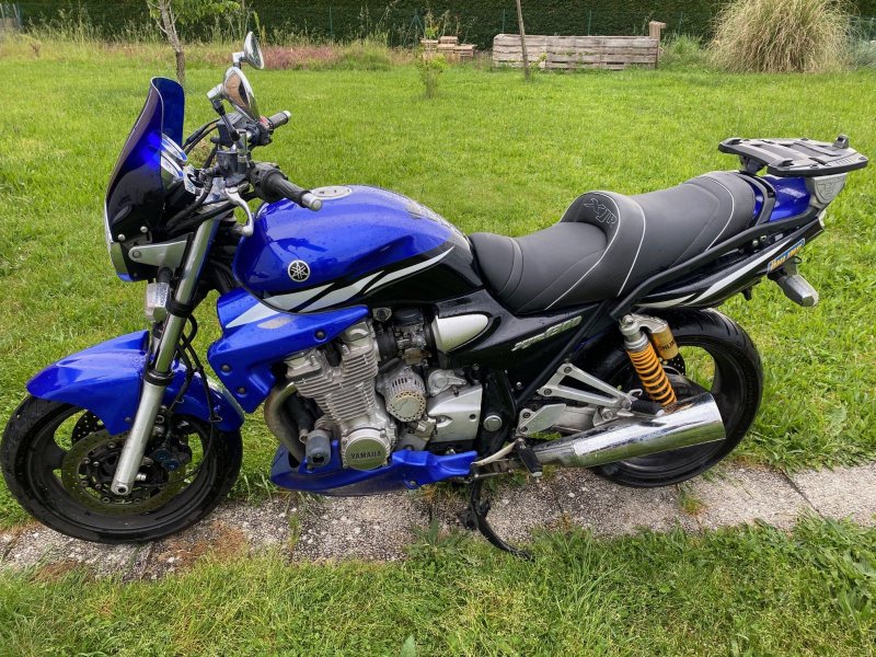 YAMAHA XJR 1300