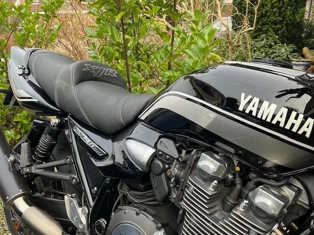 YAMAHA XJR 1300