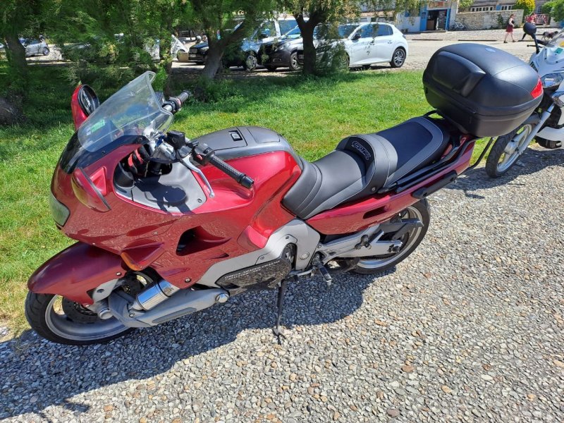 YAMAHA GTS 1000