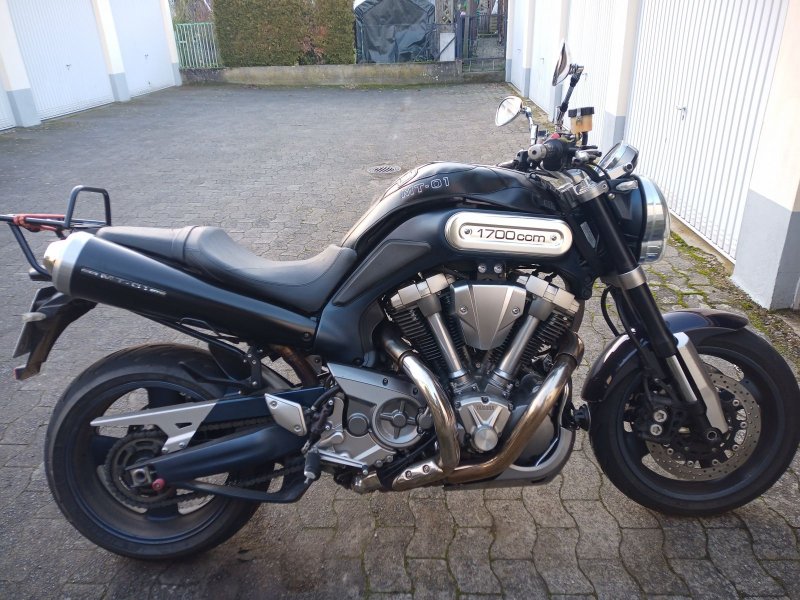 YAMAHA MT-01