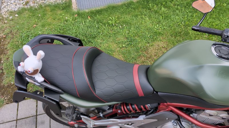KAWASAKI ER-6