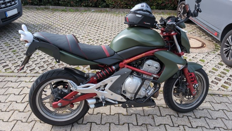 KAWASAKI ER-6