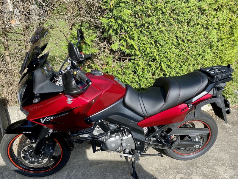 SUZUKI V-STROM DL 650