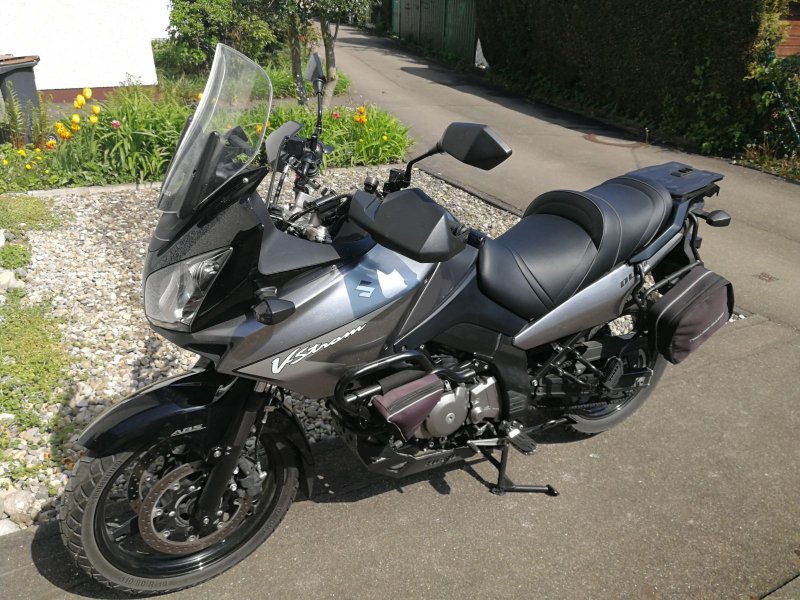 SUZUKI V-STROM DL 650