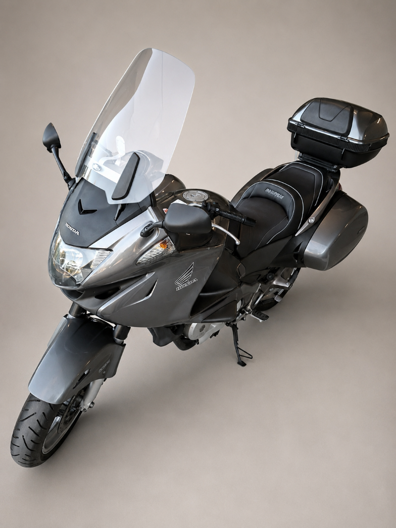 HONDA DEAUVILLE NTV 700