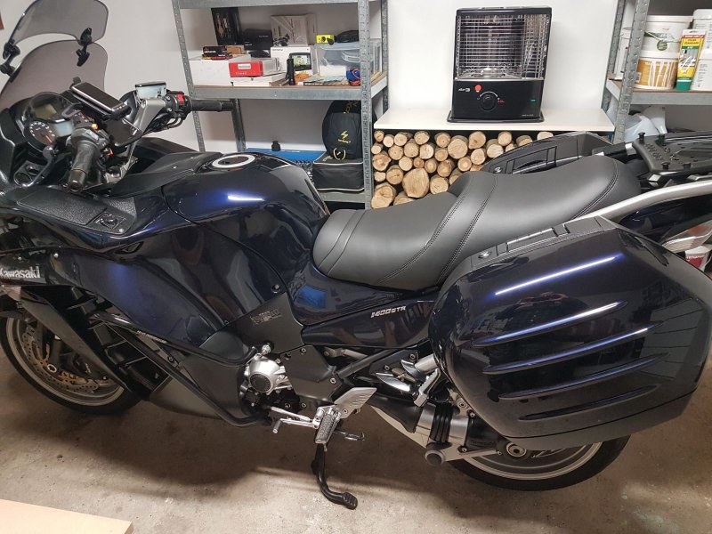 KAWASAKI GTR 1400