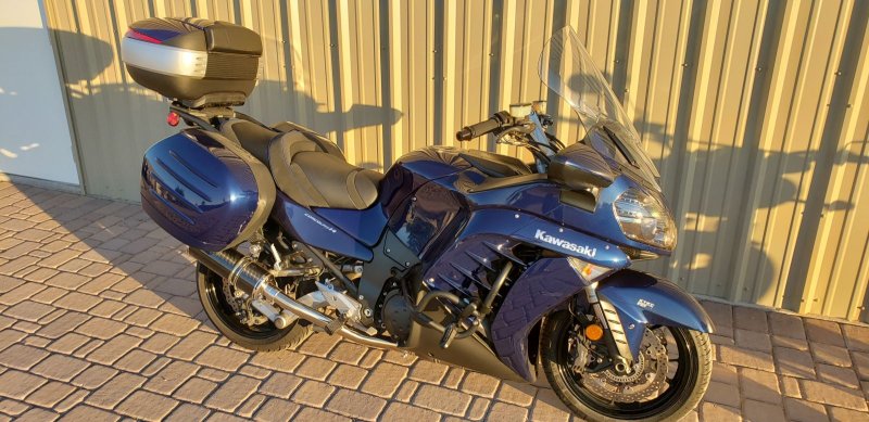 KAWASAKI GTR 1400