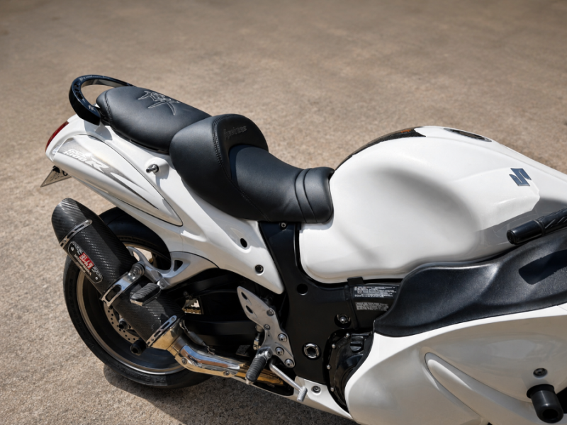 SUZUKI GSX-R 1300 HAYABUSA
