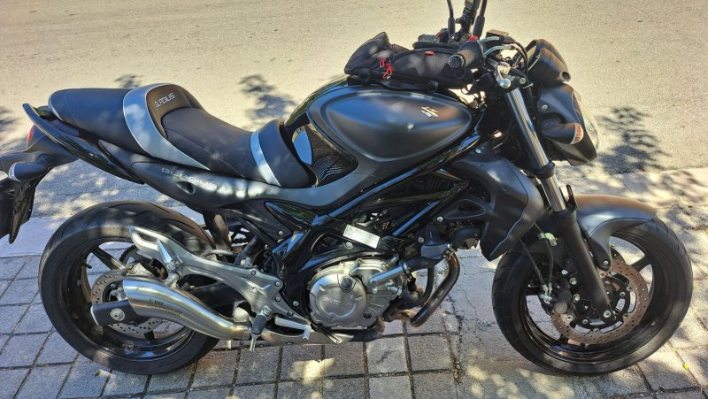 SUZUKI GLADIUS