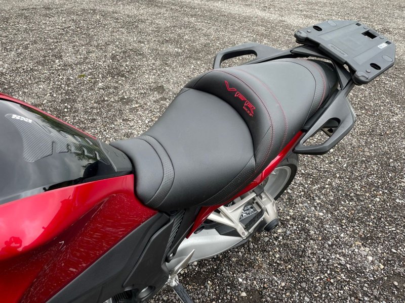 HONDA VFR 1200 F