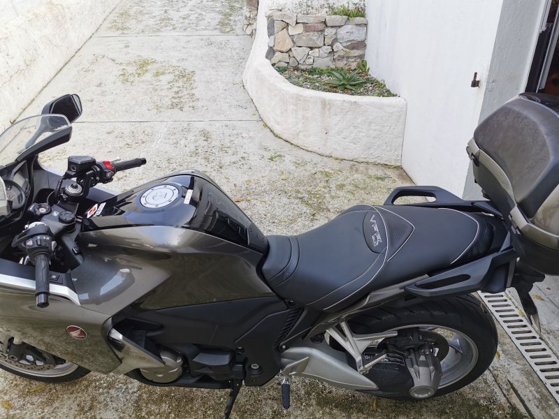 HONDA VFR 1200 F