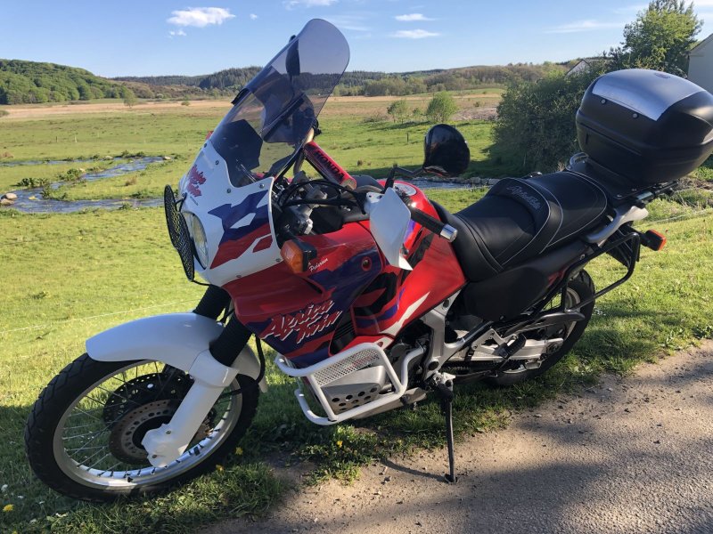 HONDA AFRICA TWIN XRV 750